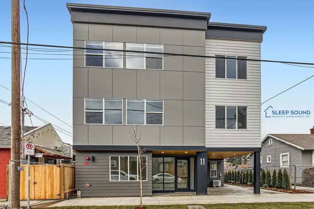 Modern 55 Apartments